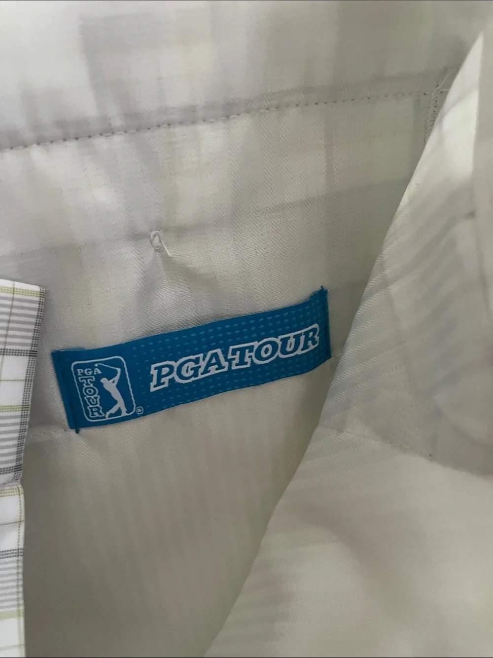 PGA TOUR flat-front performance white grey plaid golf shorts size 36